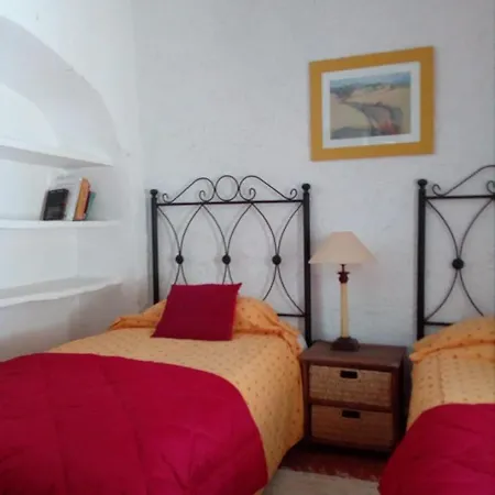 Semesterbostad Tranquil Spanish Mountain Retreat